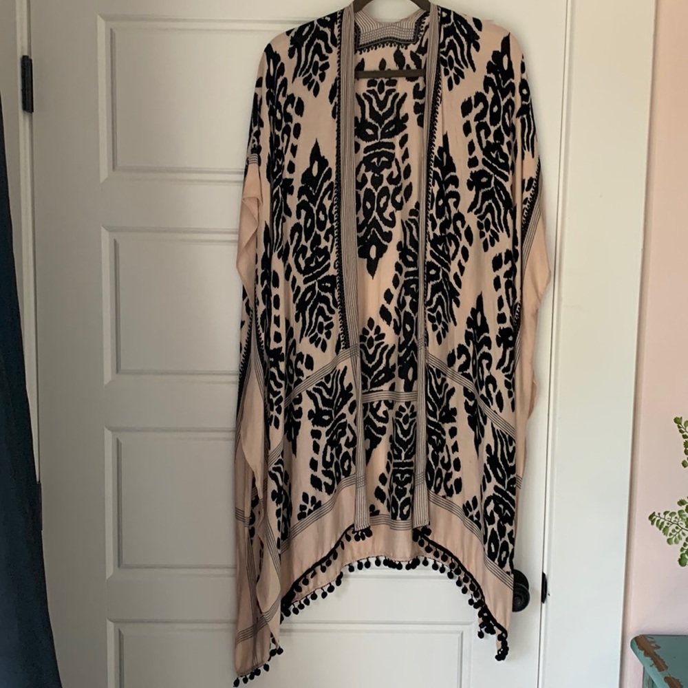 Kimono/Duster; blush & black; OS